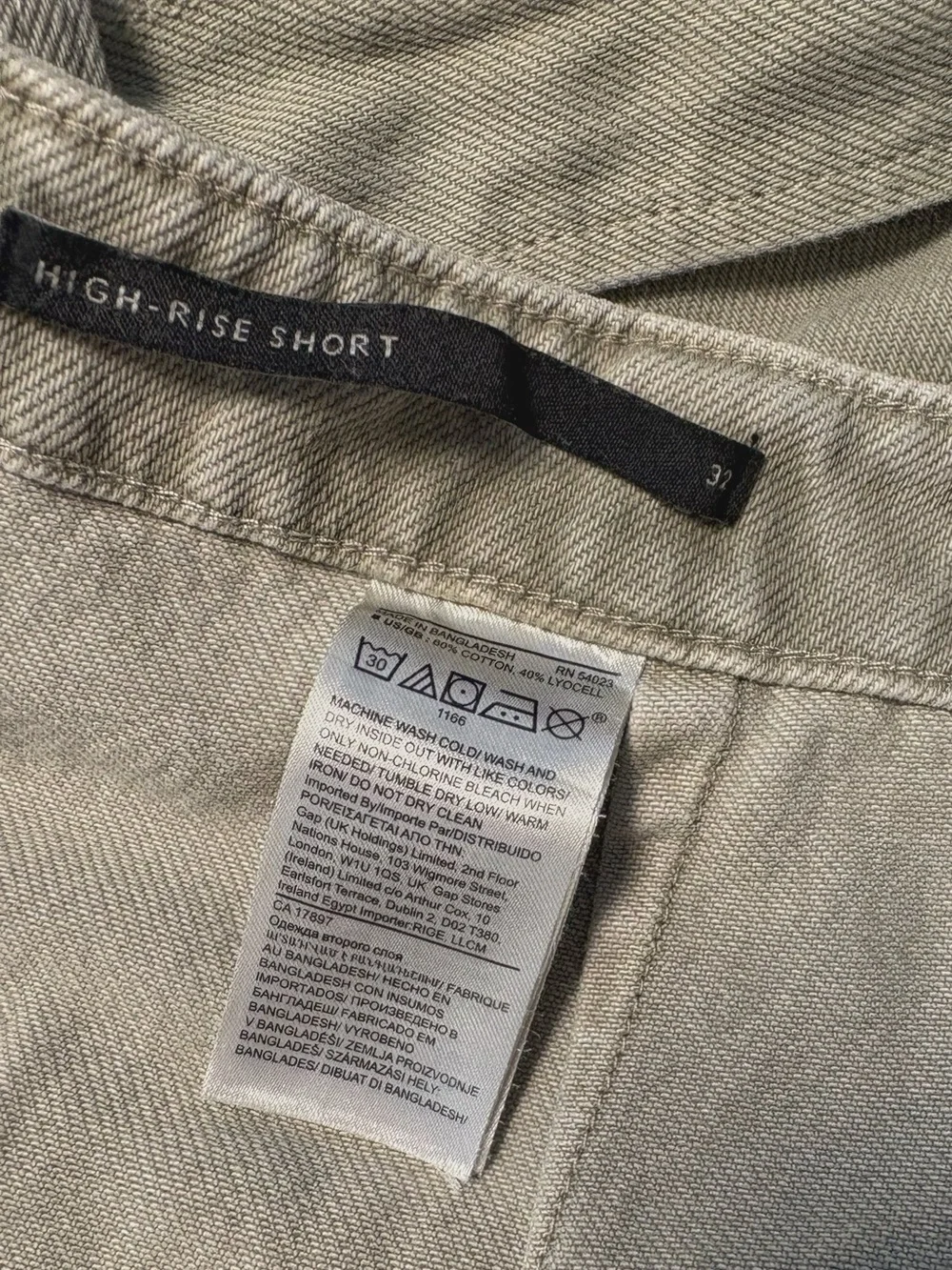 Banana Republic High-Rise Tie-Waist Denim Shorts in Sand Gray - Size 32